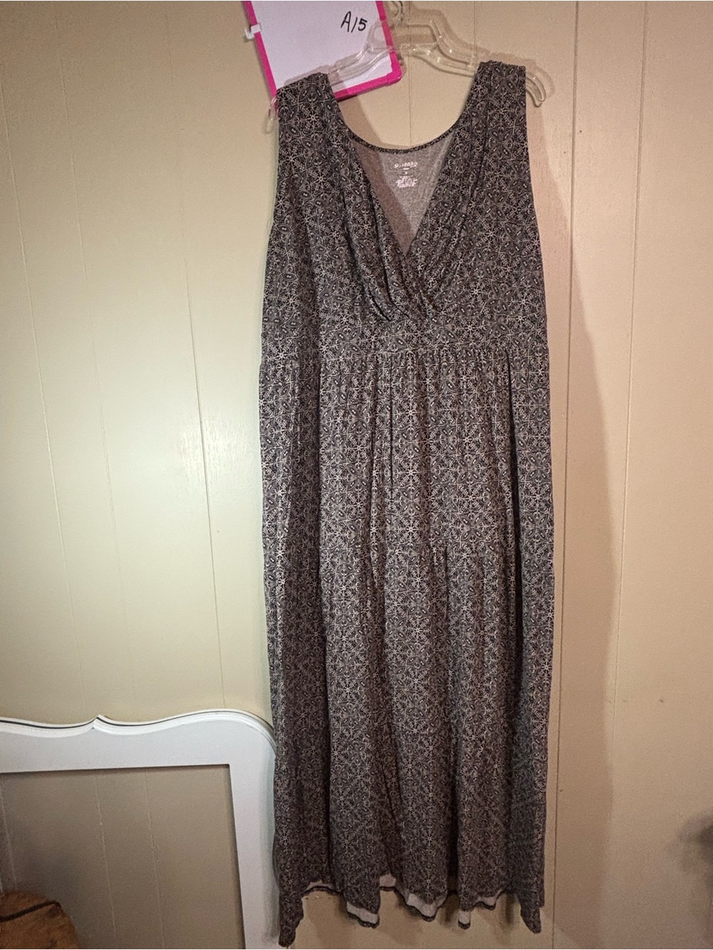 St. John's Bay Sleeveless V-Neck Maxi Dress in Charcoal Pattern